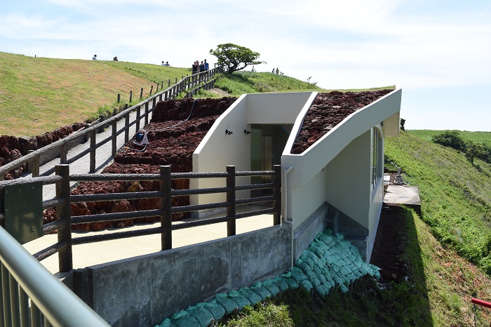 ohmuro_mountaintop_toilet